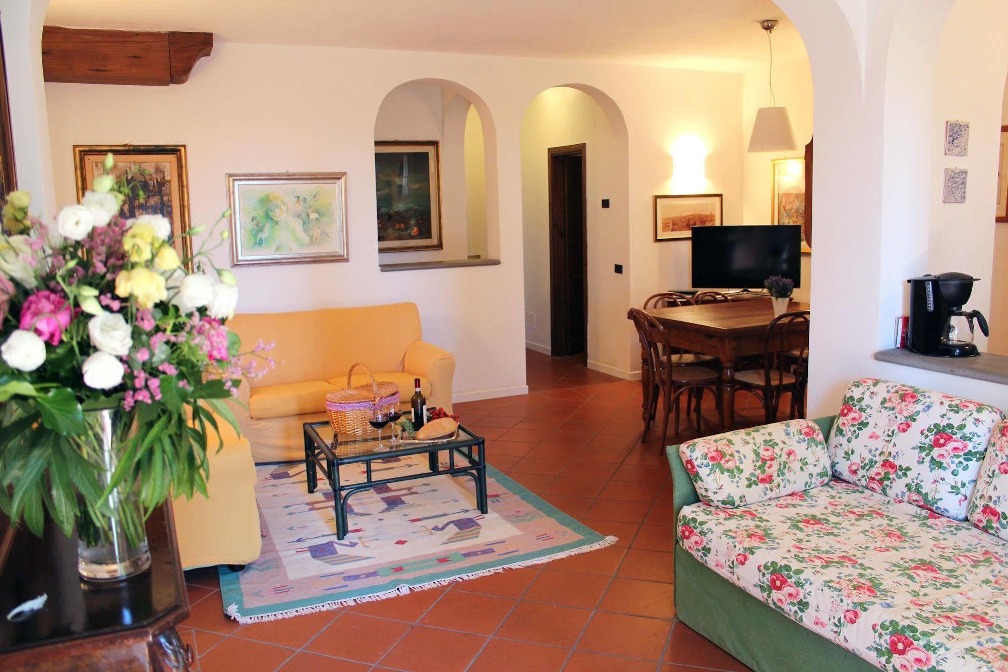 Villa Agostoli Siena Eksteriør bilde