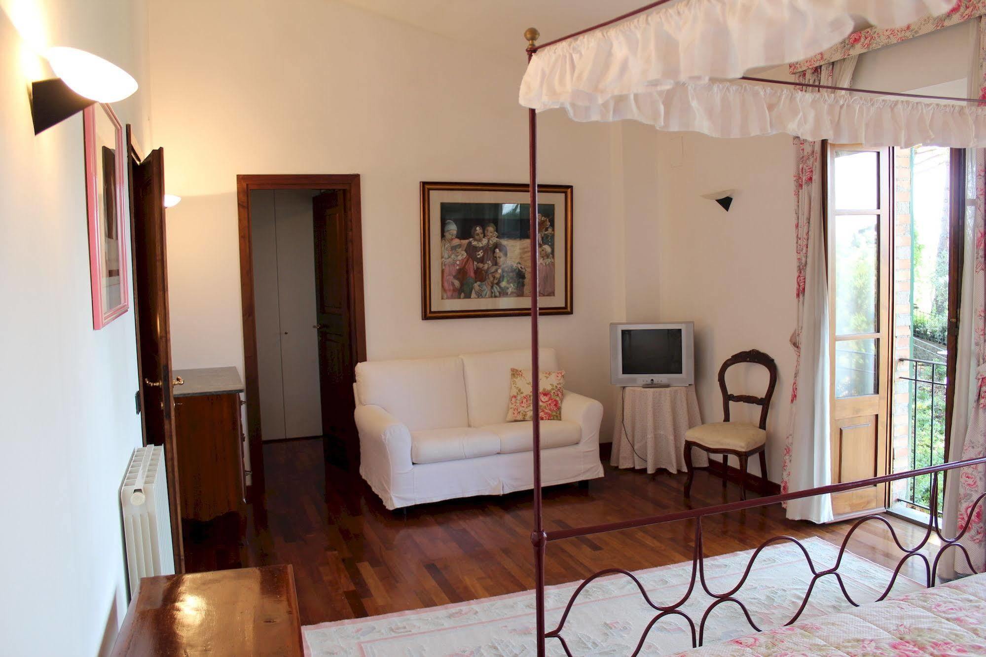 Villa Agostoli Siena Eksteriør bilde
